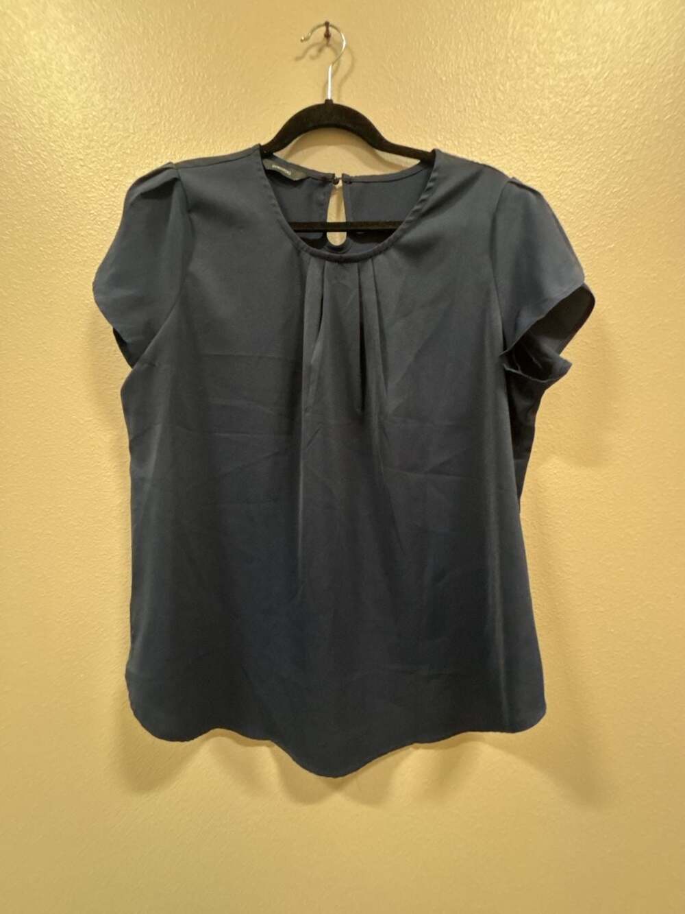 Dokotoo Pleated Blouse Size L Navy Blue Short Sleeve Top